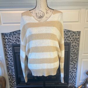 Just Fab Knot backed oversized sweater, size small